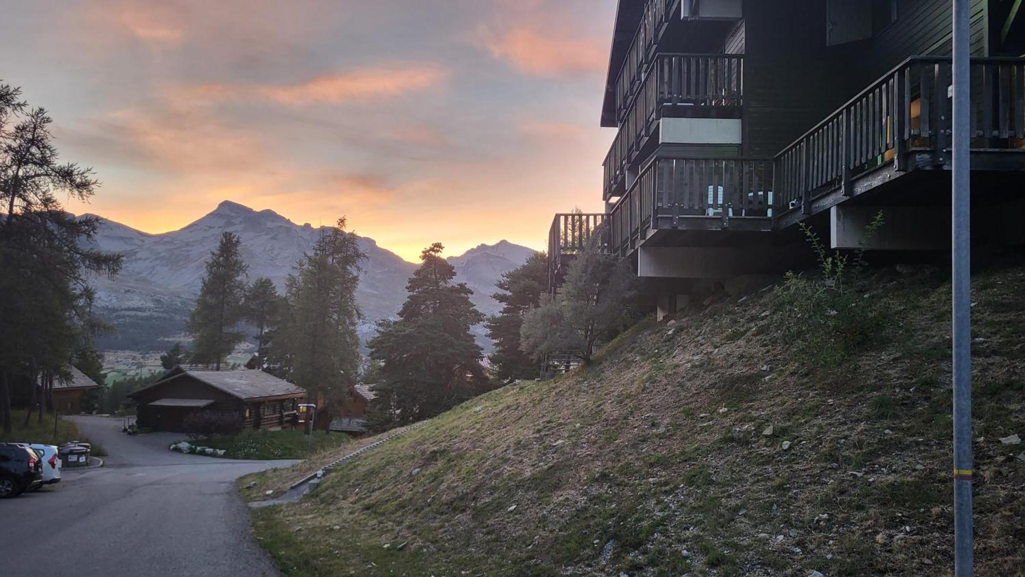 Appartement 4 A 6 Personnes - Chalets D'Aurouze - La Joue Du Loup Saint-Étienne-en-Dévoluy Exteriér fotografie