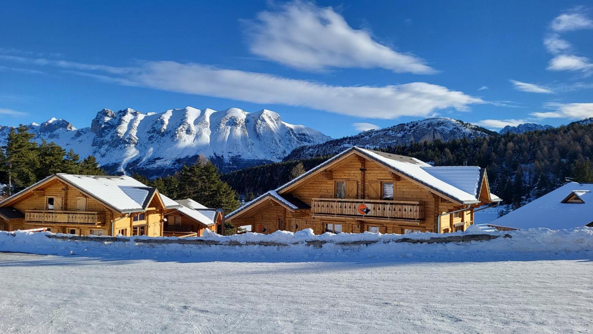 Appartement 4 A 6 Personnes - Chalets D'Aurouze - La Joue Du Loup Saint-Étienne-en-Dévoluy Exteriér fotografie