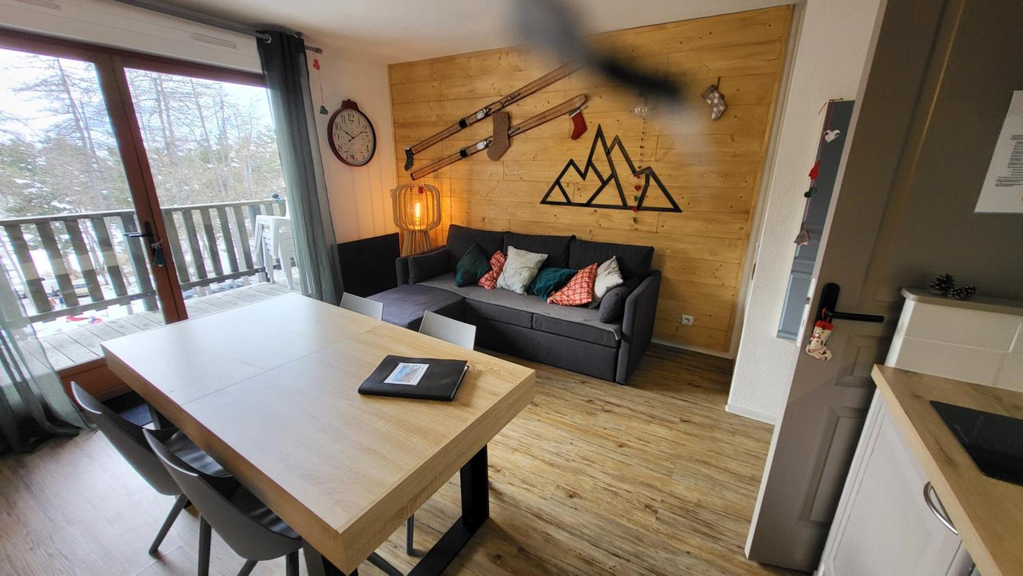 Appartement 4 A 6 Personnes - Chalets D'Aurouze - La Joue Du Loup Saint-Étienne-en-Dévoluy Exteriér fotografie